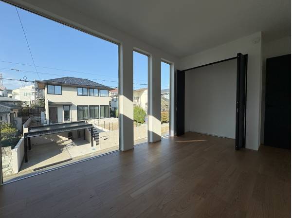 各居室6帖以上となっています