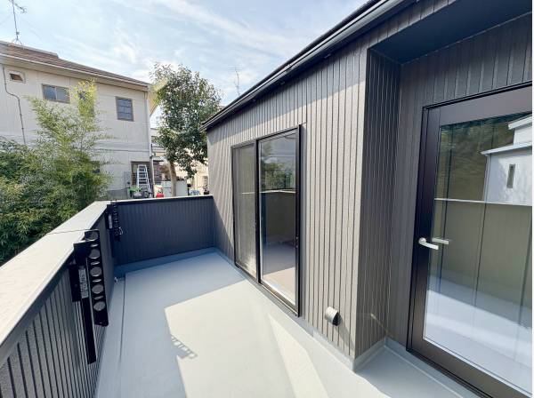 バルコニーは陽当たり良好！