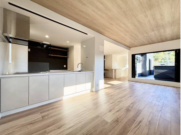 約24帖のLDKは広々としています