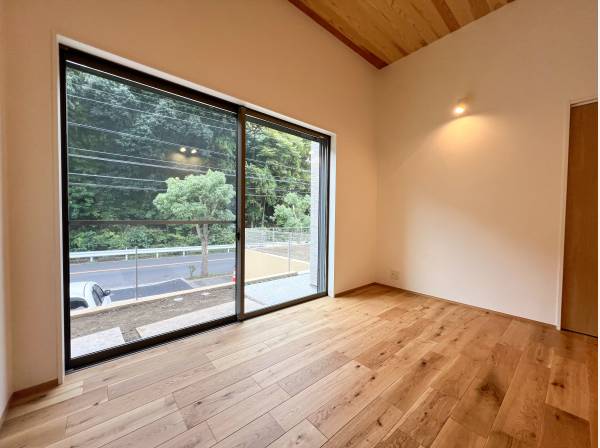 目の前には緑が広がります