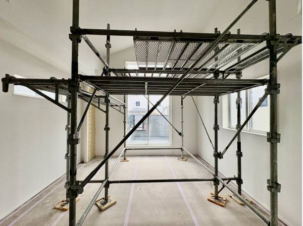 工事中ですが、ご案内は可能です！