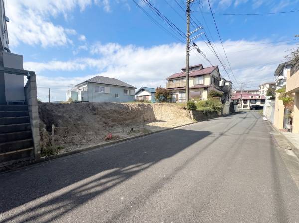 前面道路もゆとりがあります