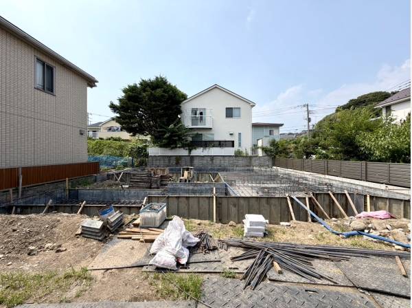 12月ごろの完成を予定しております。