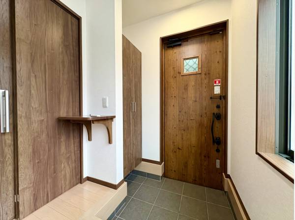 玄関ホールはゆとりがあります