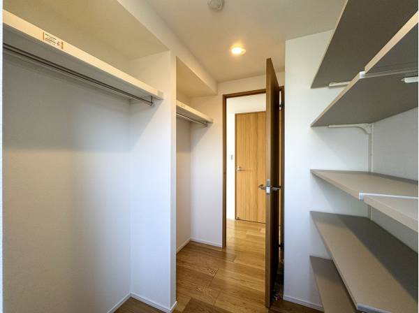 嵩張るアウトドア用品も余裕を持って収納出来そうですね