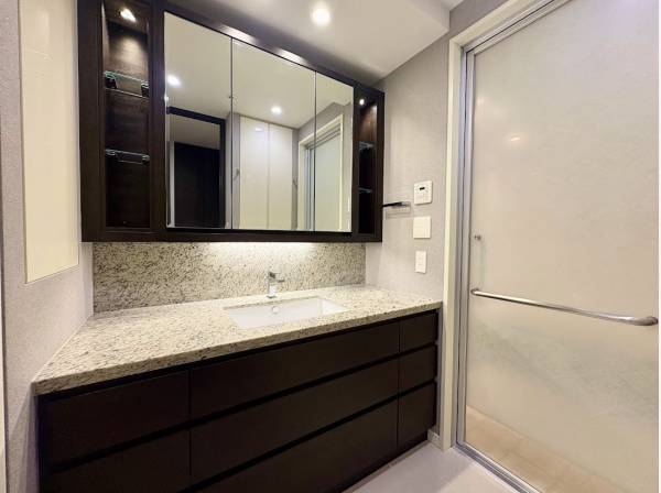 高級感を感じる洗面！