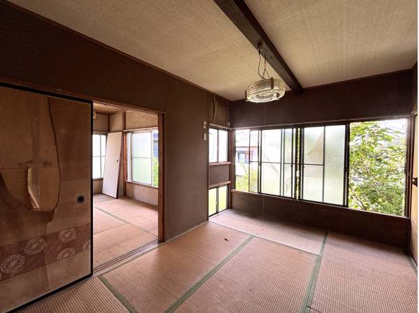 続き間となっている２階の和室。客間としても重宝できそうです