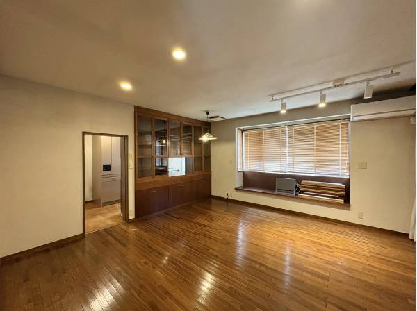 ＬＤ約１４帖　正方形に近い形で広く感じる空間