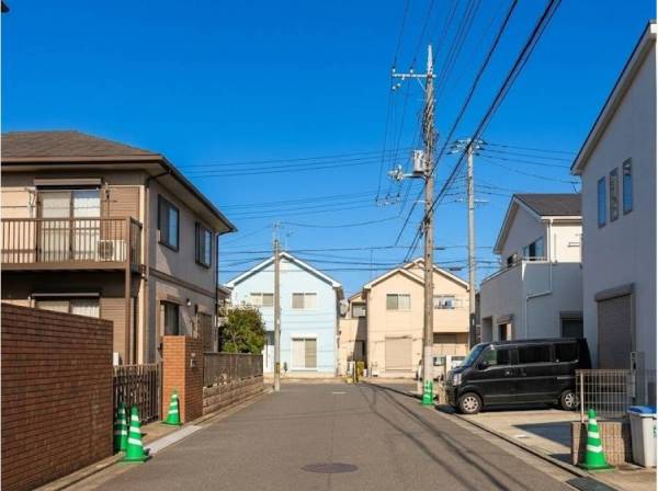 道路は広々
車の進入も安心です