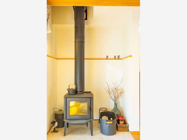 《薪ストーブのある家》