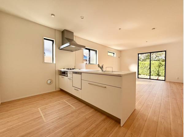 キッチンスペースもゆとりがございます