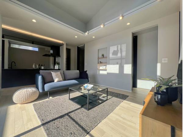 気分まで明るくなりそうな室内