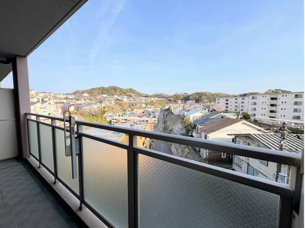 ゆったりと過ごせるバルコニー