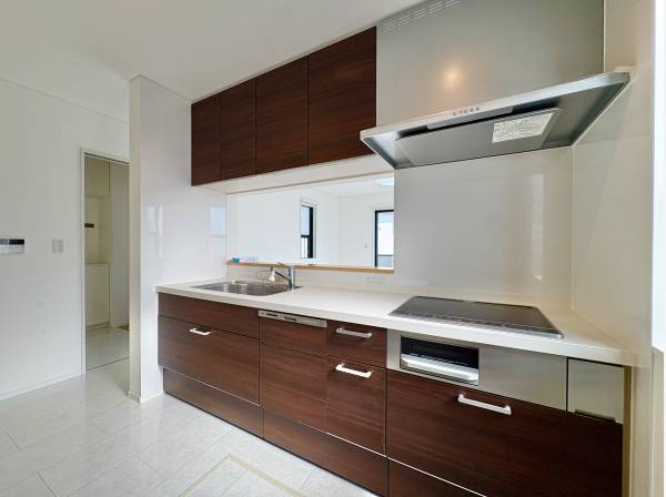 リビングで遊ぶ子供たちの姿がうかがえ安心です