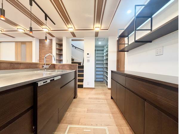 収納スペース◎の玄関スペース