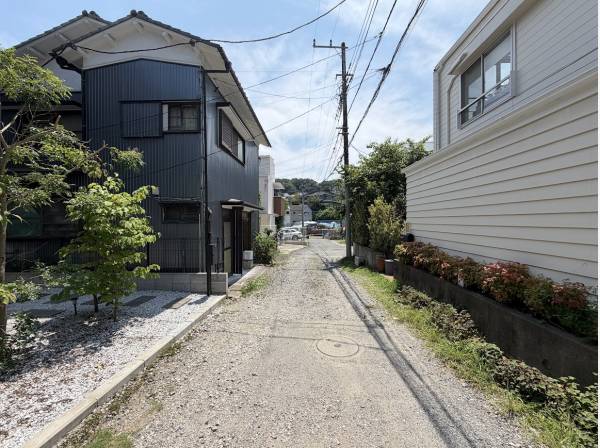 前面道路でございます