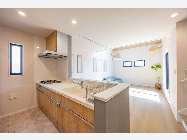 使い勝手の良さそうなペニンシュラキッチン