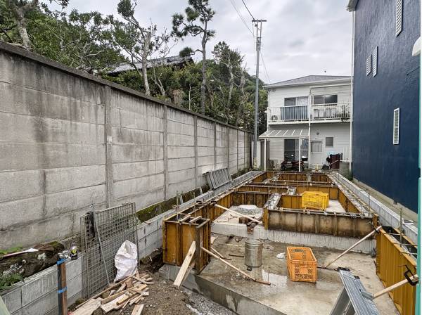 建築中の現地様子です。