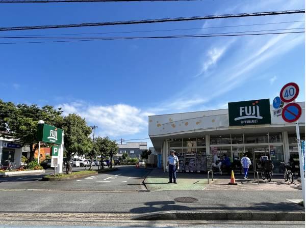 FUJI松が丘店 徒歩8分(約580m)