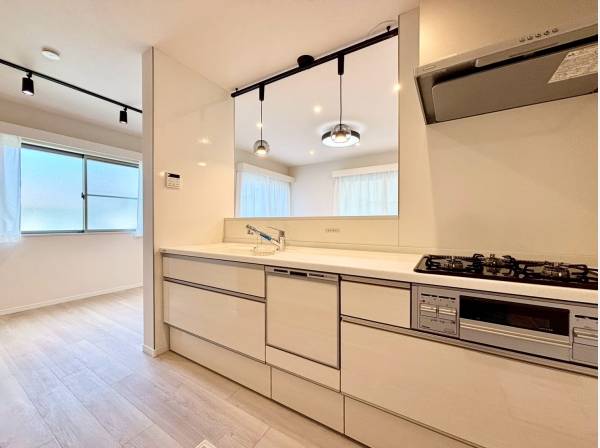 新しくなったキッチンで、毎日の料理がもっと楽しく。