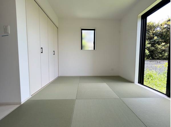 1Fには約5帖の和室が御座います
