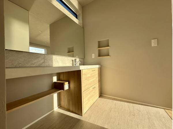 パウダールーム