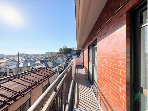 バルコニーには全居室から出ることができます