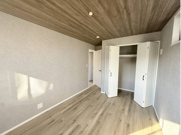 クローゼット完備の居室