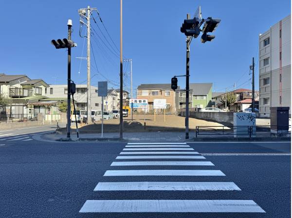 南側前面道路から撮影