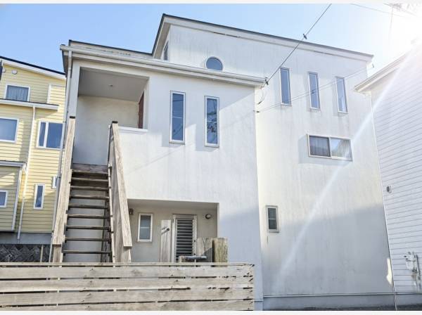 駐車スペースは１台です。