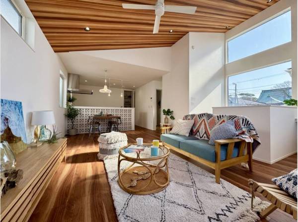 同社建物施工例