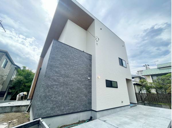 重厚感ある外観