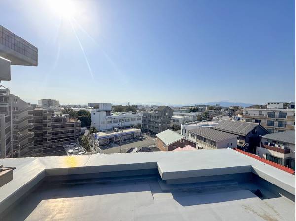 3か所のバルコニーに囲まれた贅沢空間
