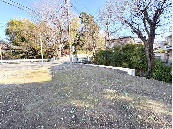 鎌倉駅徒歩20分、建築条件なし