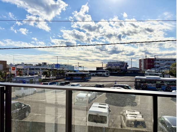 2階バルコニーからも海が見えました！