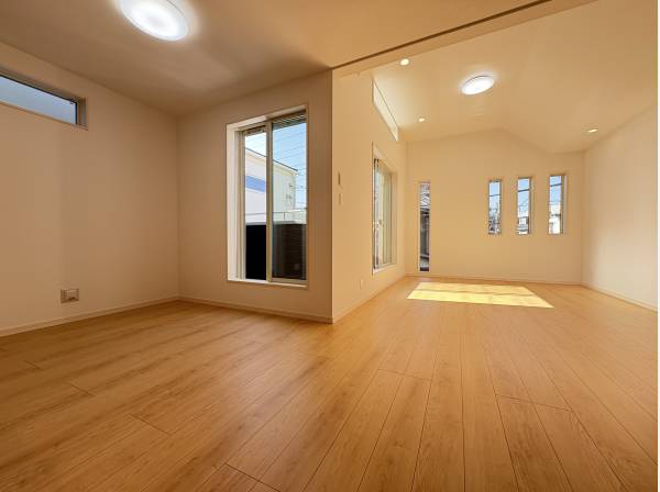 別の角度からリビング