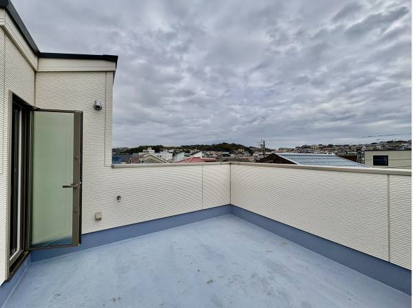 ルーフバルコニーは360度楽しめます！