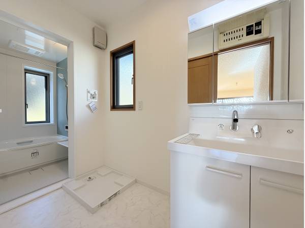 サニタリースペースと浴室