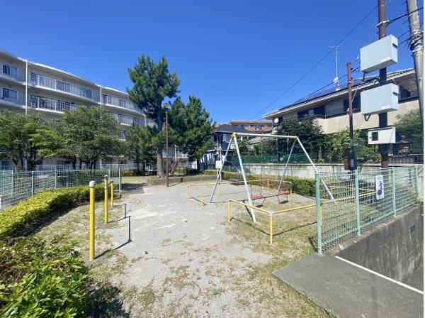 元町公園まで徒歩1分（約80m）
