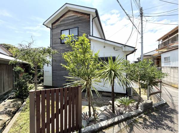 湘南らしいお庭付きの住宅です
