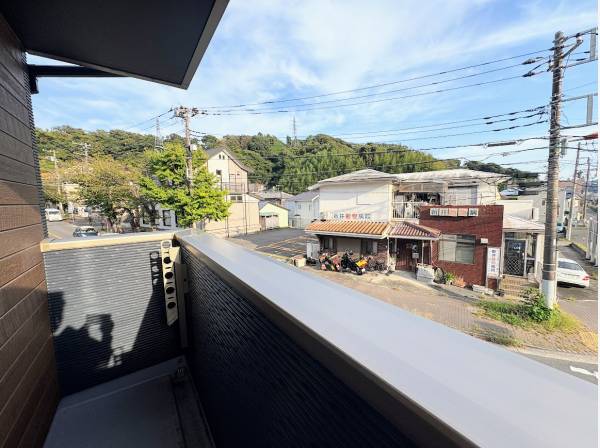 2階にもバルコニーがございます