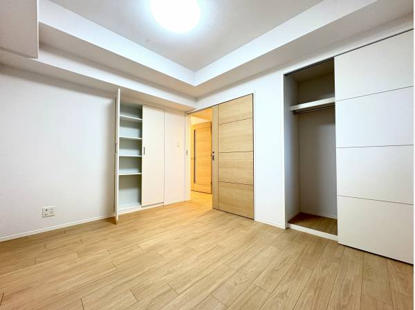 居室は2部屋ございます