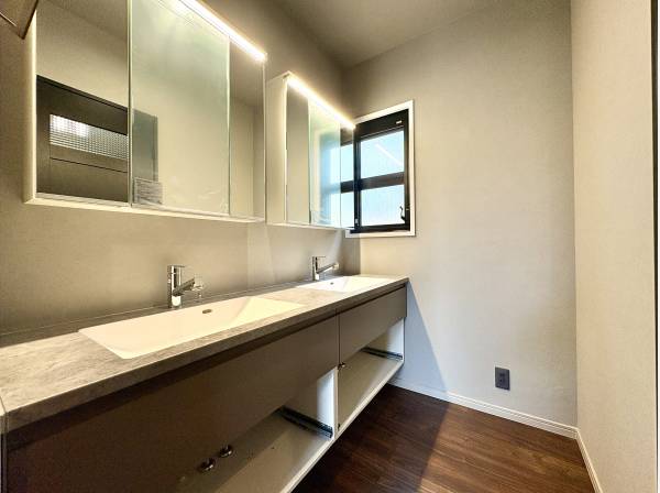 パウダールーム