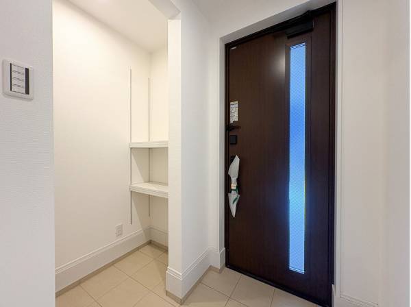 玄関には大容量のＳＩＣもあります

