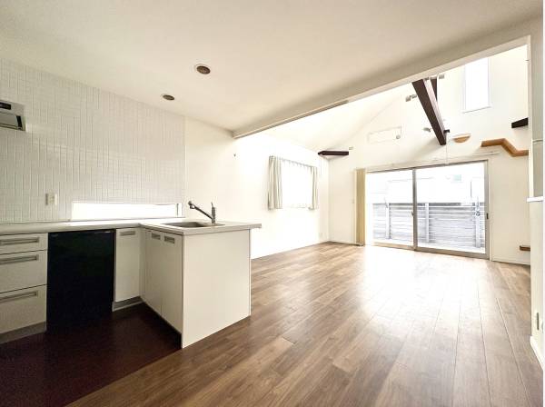 ご家族の様子を見ながら楽しく料理ができます。