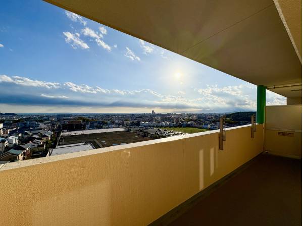 バルコニーはゆとりのある空間