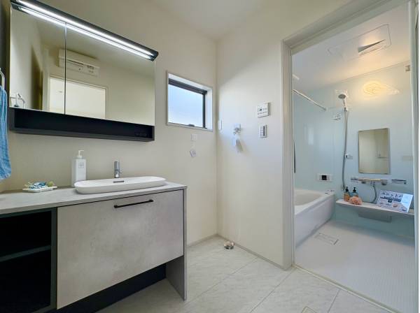 パウダールーム・バスルーム！