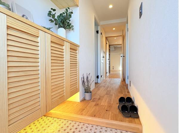 おしゃれな玄関ホール