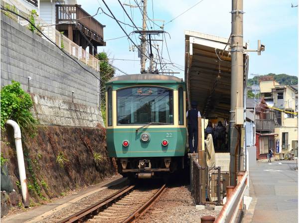 江ノ島電鉄線「七里ガ浜」駅 徒歩10分(約800m)
