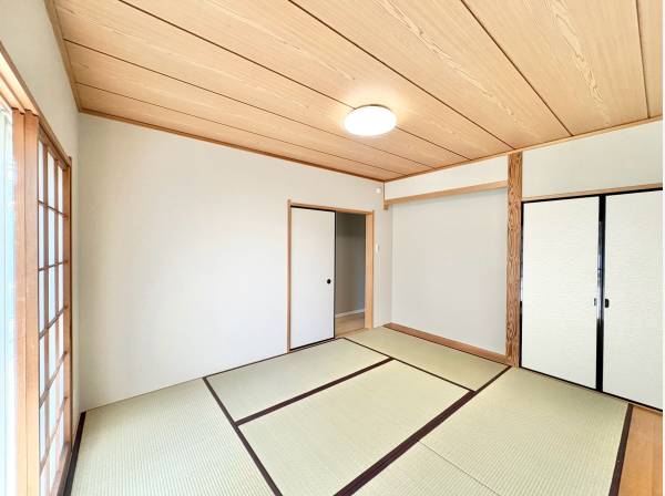 畳の香りに癒される！客間としても使える寛ぎの和室